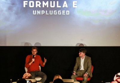 دان تيكتم ينضم إلى عشاق فورمولا إي لمشاهدة السلسلة  Formula E Unplugged