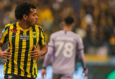 رومارينيو وشباك النصر.. علاقة دائمة