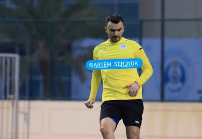 الروسي ارتيم سيرديوك في تدريبات الرفاع 
