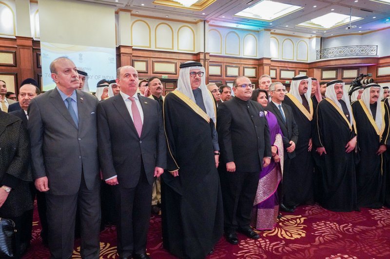 وزير الخارجية يحضر حفل الاستقبال الذي أقامته سفارة جمهورية الهند لدى البحرين بمناسبة يوم الجمهورية