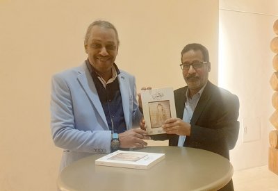 خالد الرويعي يدشن كتاب مسرحية" قرة العين" ومسرحيات أخرى
