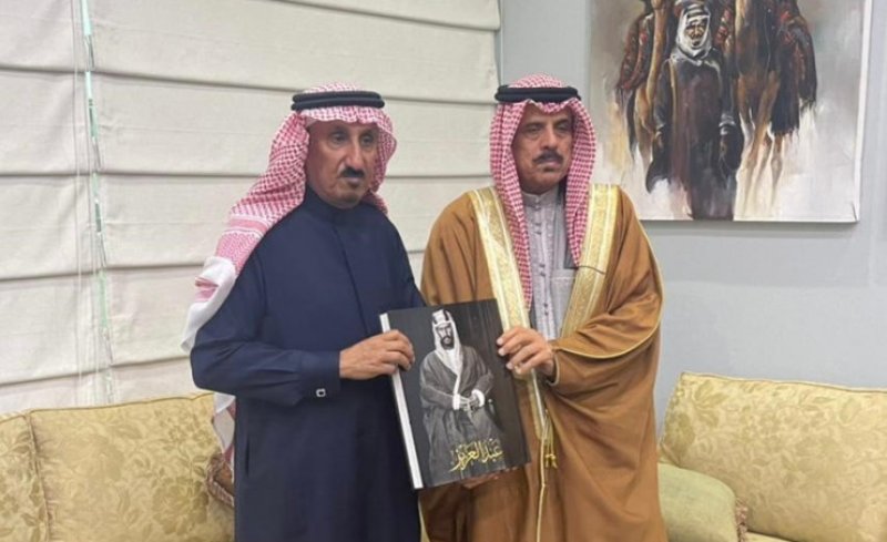 النعيمي يلتقي أمين عام دارة الملك عبدالعزيز للتعاون في مجالات التوثيق والأرشفة