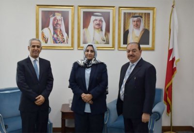 وزيرة الصحة تلتقي النائبين عبدالنبي سلمان ومهدي الشويخ