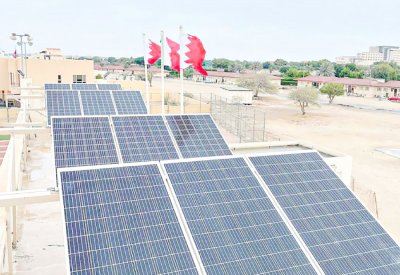 مساعٍ هندية لتركيب ألواح شمسية بسوق المنامة