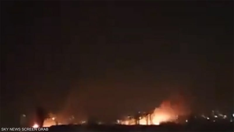 سوريا.. 7 قتلى بقصف طائرات مجهولة لشاحنات قادمة من العراق