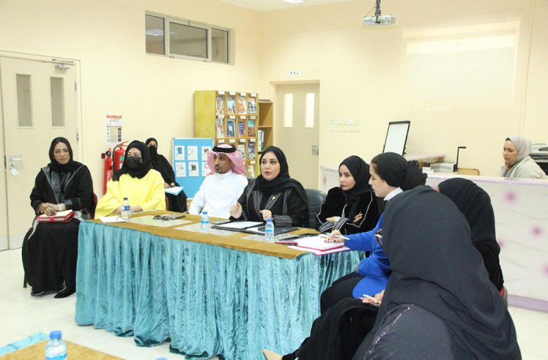 تعزيز التواصل بين الوزارة والمدارس لتوفير فضاءات إبداعية للمتعلمين