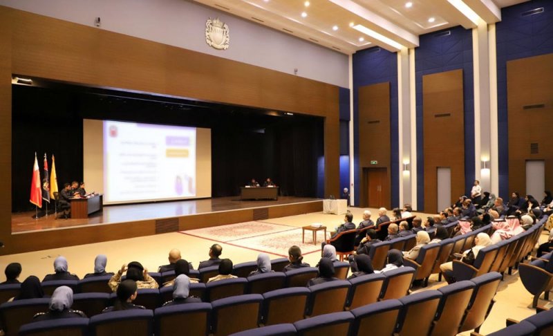 حلقة نقاشية حول المنهجية الموحدة لمكاتب حماية الأسرة والطفل بمديريات الشرطة