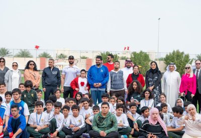 سمو الشيخ عيسى بن علي يشهد فعالية اليوم الرياضي بمدرسة بيان البحرين