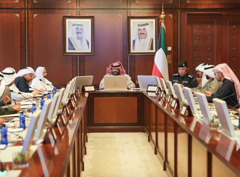 الكويت: إجراءات عاجلة لتعديل التركيبة السكانية