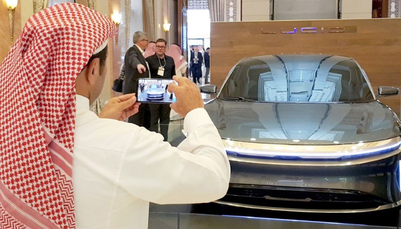 السعودية تستهدف تصنيع أكثر من 300 ألف سيارة سنوياً بحلول 2030