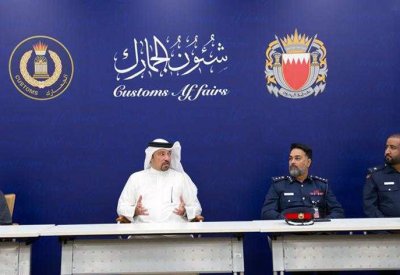 رئيس الجمارك يجتمع مع شركات النقل السريع