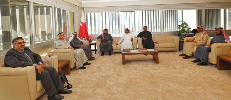 النائب المحفوظ يجتمع بوزير العدل بحضور رئيس الأوقاف الجعفرية والعضو البلدي