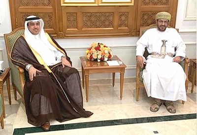 وزير الاقتصاد بسلطنة عمان يستقبل سفير مملكة البحرين في مسقط
