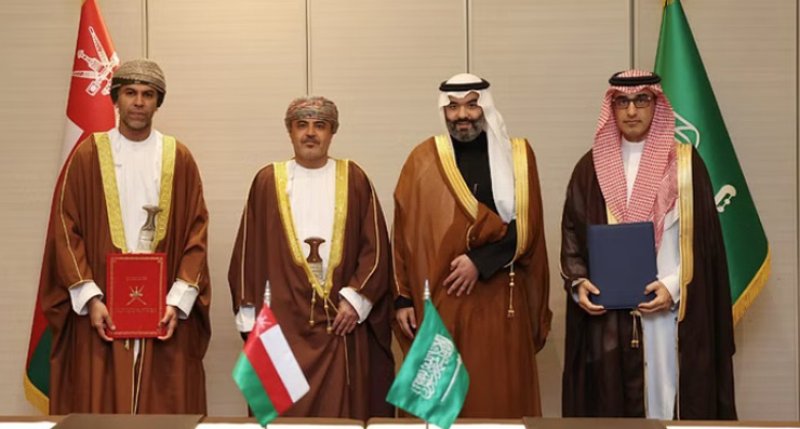 السعودية وعمان يطلقان برنامجا جديدا لدعم نمو الاقتصاد الرقمي