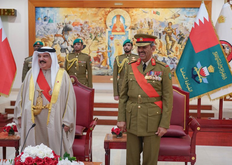 جلالة الملك المعظم القائد الأعلى للقوات المسلحة يزور القيادة العامة بمناسبة ذكرى تأسيس قوة دفاع البحرين