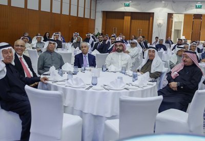 شاهد صور حفل تسليم الشعلة وسام الابداع الاقتصادي