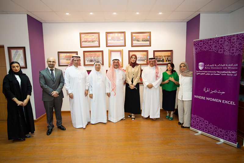 لدعم الطالبات المتميزات.. منح دراسية من جمعية البحرين الخيرية