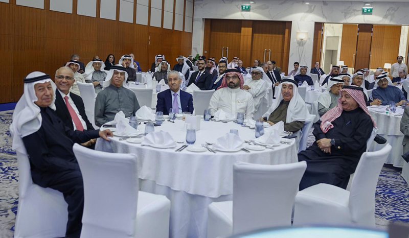 شاهد صور حفل تسليم الشعلة وسام الابداع الاقتصادي