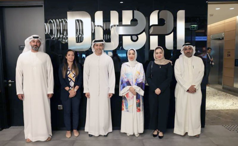 وزيرة السياحة تعقد اجتماعات عمل مع مسؤولين سياحيين في الإمارات