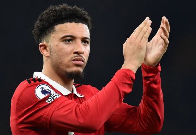 مان يونايتد يكتفي بالتعادل مع ليدز بهدف سانشو
