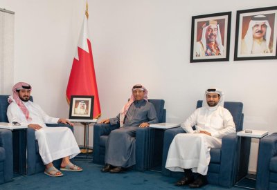 الرئيس التنفيذي لطيران الخليج يستقبل رئيس الاتحاد الملكي للفروسية وسباقات القدرة