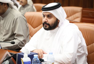 النائب الدوسري يوضح أسباب وقف علاوات موظفي الوزارات
