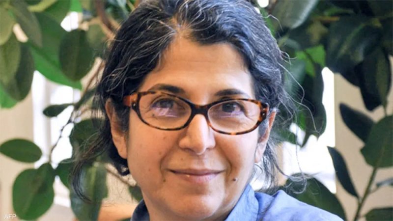 طهران تطلق سراح باحثة فرنسية إيرانية