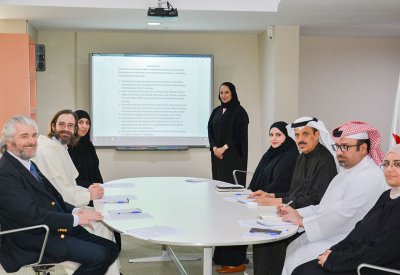 رئيس مركز الأرشيف الوطني يجتمع مع وفد مكتبة الفاتيكان