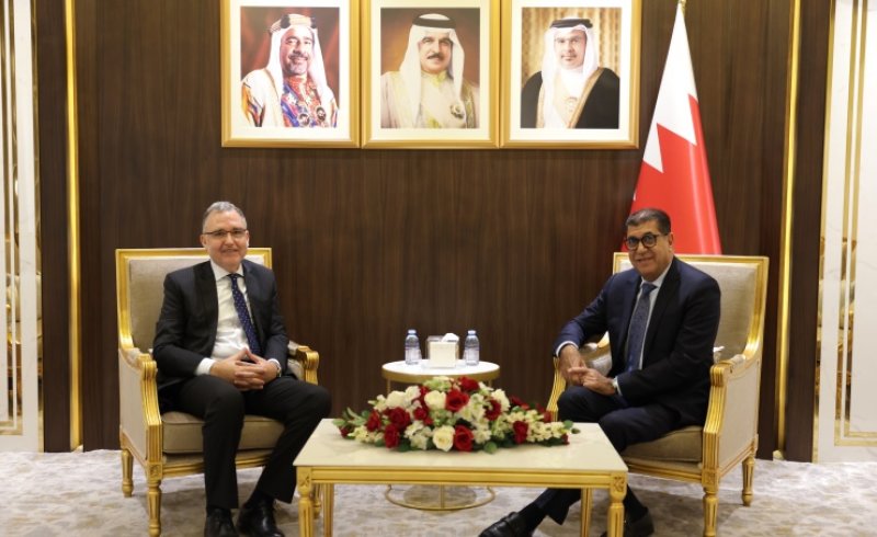 النائب الأول لرئيس مجلس الشورى يستعرض مع سفير المغرب تحضيرات استضافة البرلمان الدولي