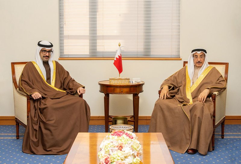 معالي الشيخ خالد بن عبد الله يلتقي سمو محافظ الجنوبية ويؤكد: جهود مقدرة للمحافظات في متابعة المتطلبات الخدمية