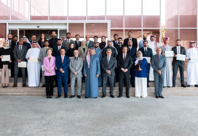 طيران الخليج تكرم موظفي الشهر
