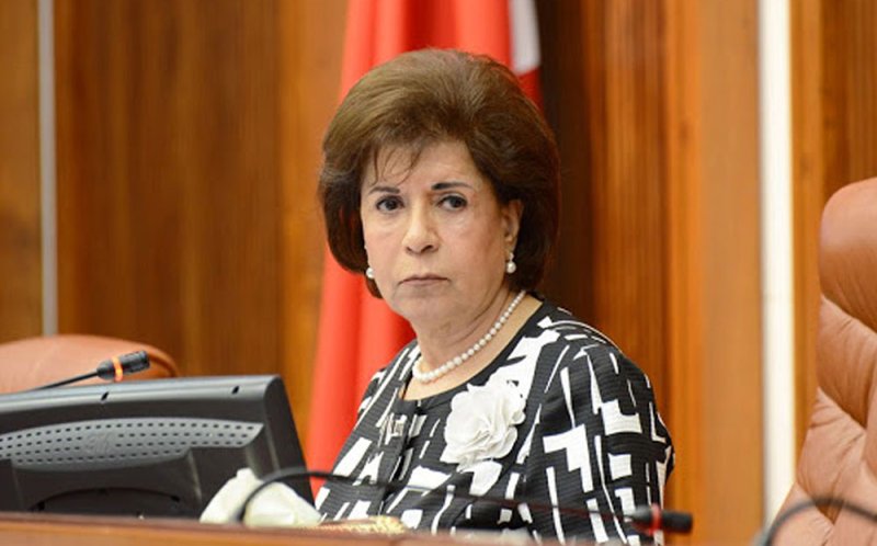 أدهشتني جرأة أهل سترة.. وندوة نادي الخريجين "عالية السقف"