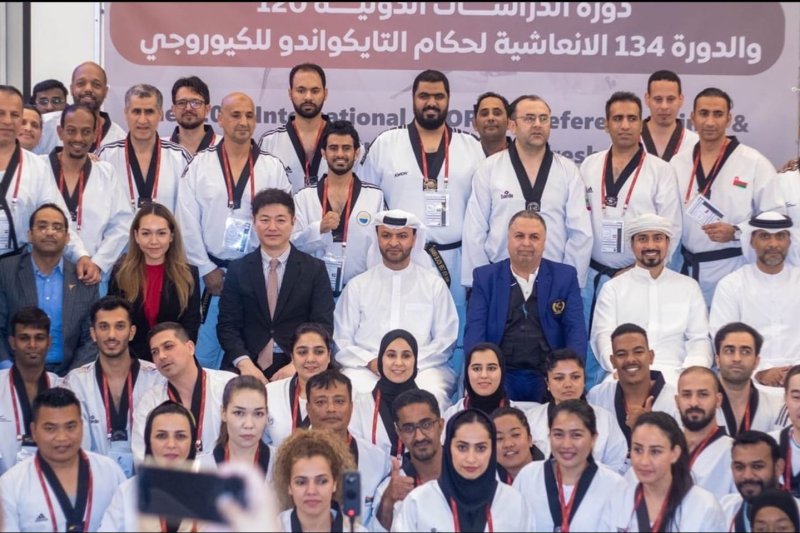 حكام بحرينيين ينالون "الشارة الدولية" من الاتحاد الدولي للتايكواندو (WORLD TAEKWONDO)