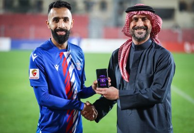 مهاجم نادي المنامة يحصل على جائزة "زمزم" لأفضل لاعب في الجولة الحادية عشر من دوري ناصر بن حمد الممتاز