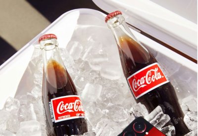 ريلمي تطرح أول هاتف ذكي  يحمل علامة Coca-Cola