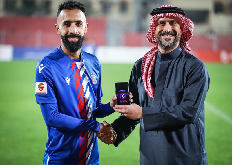 مهاجم نادي المنامة يحصل على جائزة "زمزم" لأفضل لاعب في الجولة الحادية عشر من دوري ناصر بن حمد الممتاز