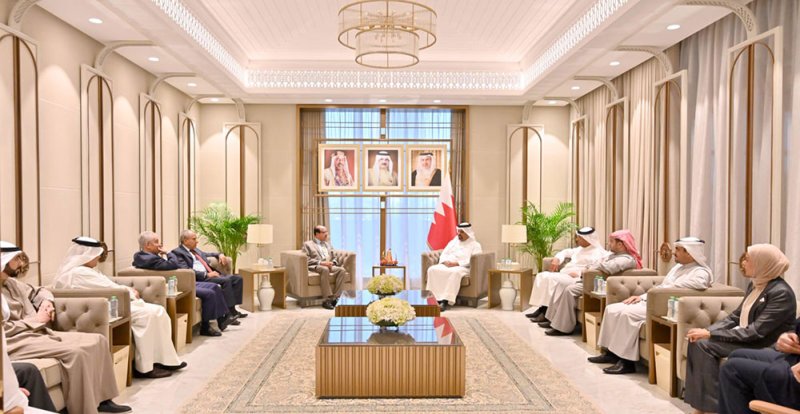وزير المالية يلتقي لجنة الشؤون المالية والاقتصادية بمجلس الشورى