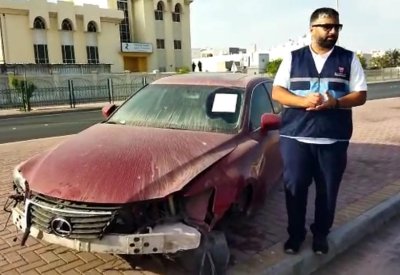 بلدية المحرق تخطر 186 سيارة مهجورة بمنطقة عراد