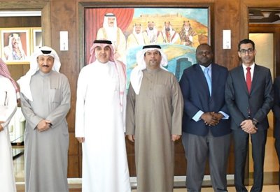وزير النفط والبيئة يجتمع مع رئيس مؤتمر ومعرض الشرق الأوسط للنفط والغاز والعلوم الجيولوجية (ميوس وجيو 2023)