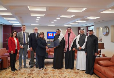 ناس يبحث سبل التعاون مع كندا ويؤكد على تعزيز التعاون التجاري