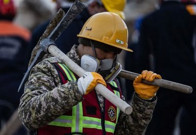 ماذا يعني إعلان انتهاء عمليات البحث عن ناجين من زلزال تركيا؟