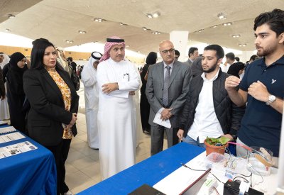 طلبة "هندسة" جامعة البحرين يعرضون 67 مشروع تخرج للفصل الدراسي الأول  