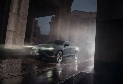 ’لامبورغيني‘ تبدأ تسليم ’أوروس S‘