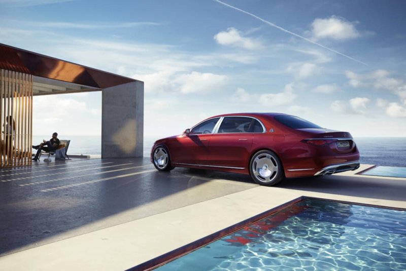 نسخة Maybach من الفئة S بدفع هجين