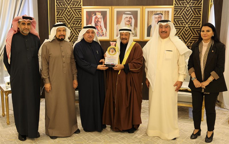 الصالح يتسلَّم جائزة "شخصية العام للمسؤولية المجتمعية" من الشبكة الإقليمية للمسؤولية الاجتماعية