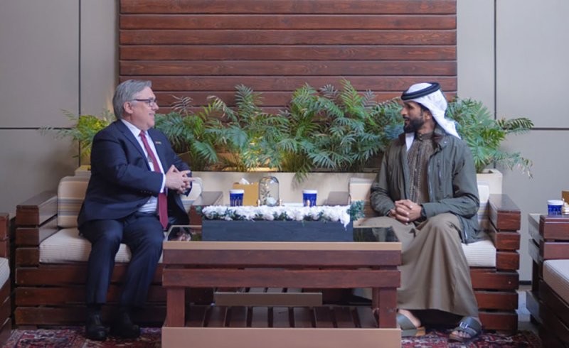 ناصر بن حمد: توجيهات جلالة الملك جعلت قطاع النفط والغاز يشهد نمو متسارع