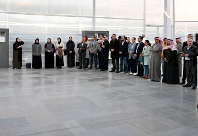 ممثلو وسائل إعلام عربية وأجنبية يزورون نصب المرأة البحرينية "أثر"