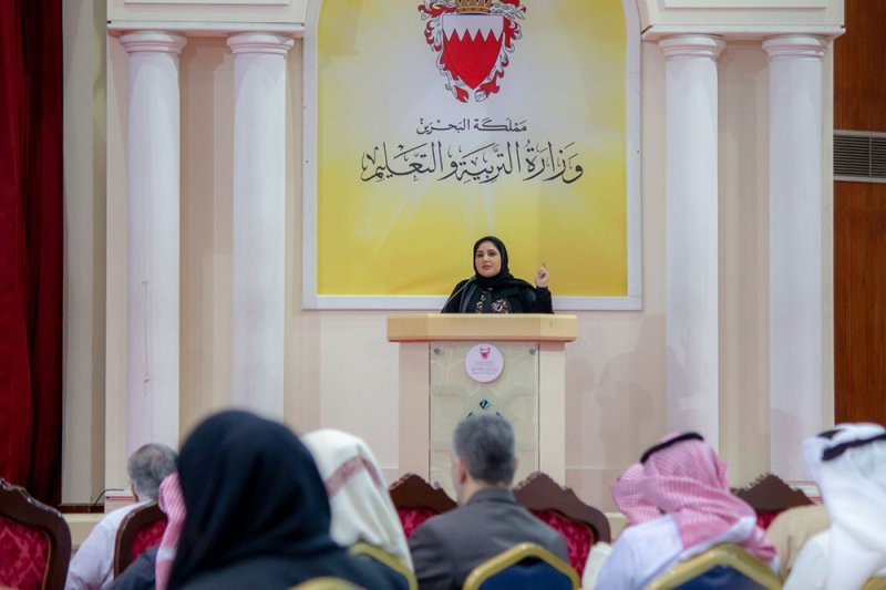 "التربية" تناقش الخطط التطويرية مع مديري 40 مدرسة حكومية