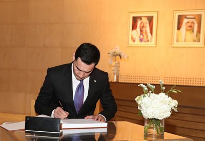 فخامة رئيس تركمانستان يزور متحف البحرين الوطني