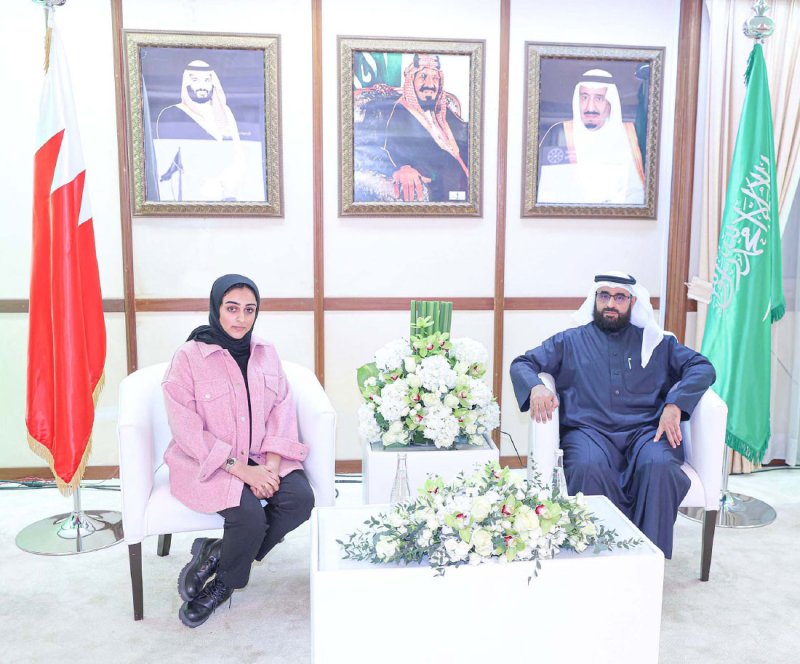 نائب السفير السعودي صالح العتيبي لـ”البلاد”: العلاقات البحرينية السعودية تزداد صلابة مع تقادم الزمن